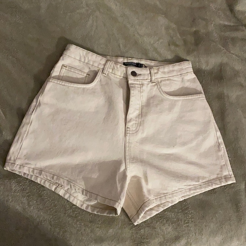 High Waisted Star Back Denim Mom Short